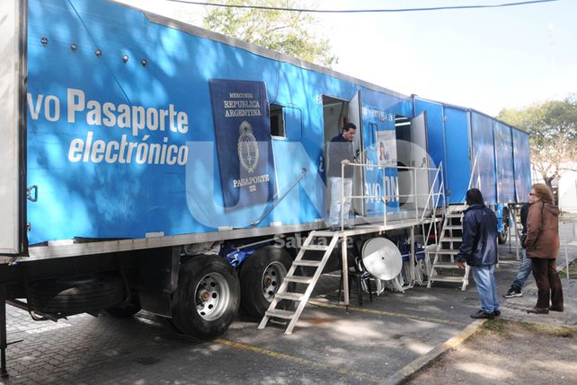 Comenzó la atención en el camión fábrica del nuevo DNI