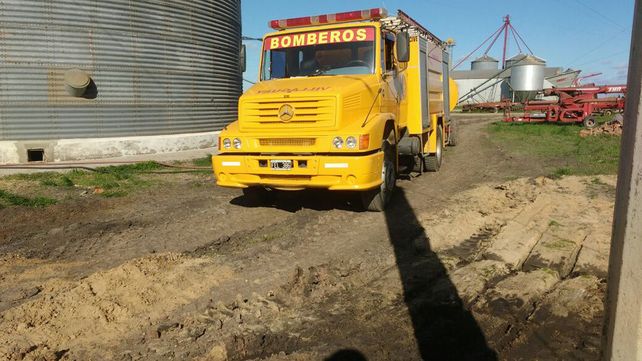 Bomberos Voluntarios Villaguay controlaron incendio en silos con 100 toneladas de soja