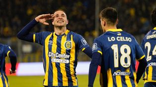 Siempre listo. Módica marcó dos goles y fuer la figura de Central.