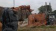Demolieron una construcción irregular levantada en un terreno fiscal, cerca del arroyo Las Viejas