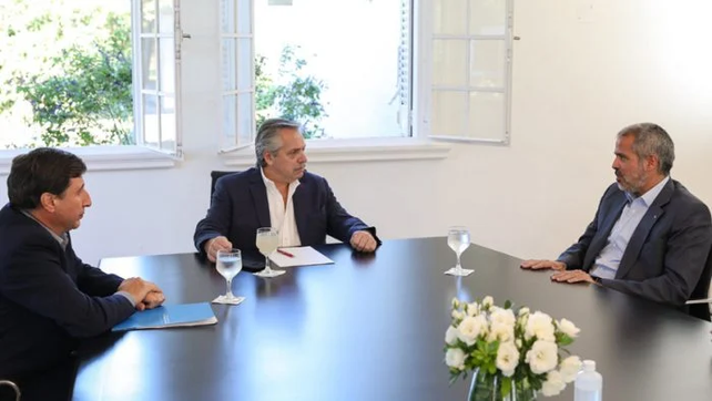 Fernández aseguró que prefiere 10% más de pobres y no 100 mil muertos