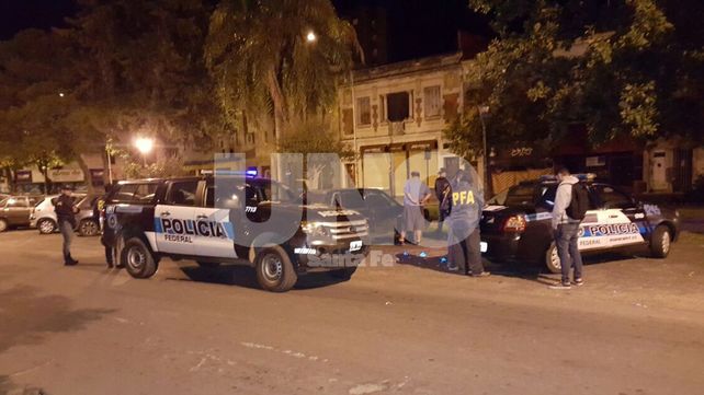 B° Roma: apresaron a presunto vendedor de drogas con dosis de cocaína