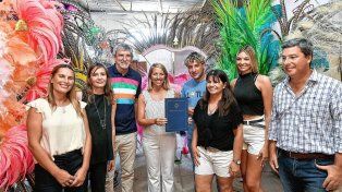 Apoyo oficial a los carnavales como expresión cultural y turística