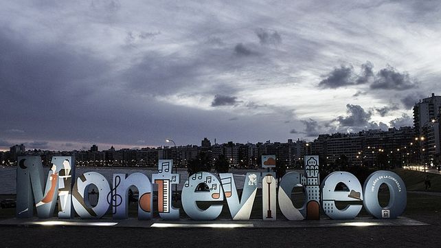 Los argentinos con dos dosis podrán ir a Uruguay con PCR negativo y sin cuarentena desde noviembre