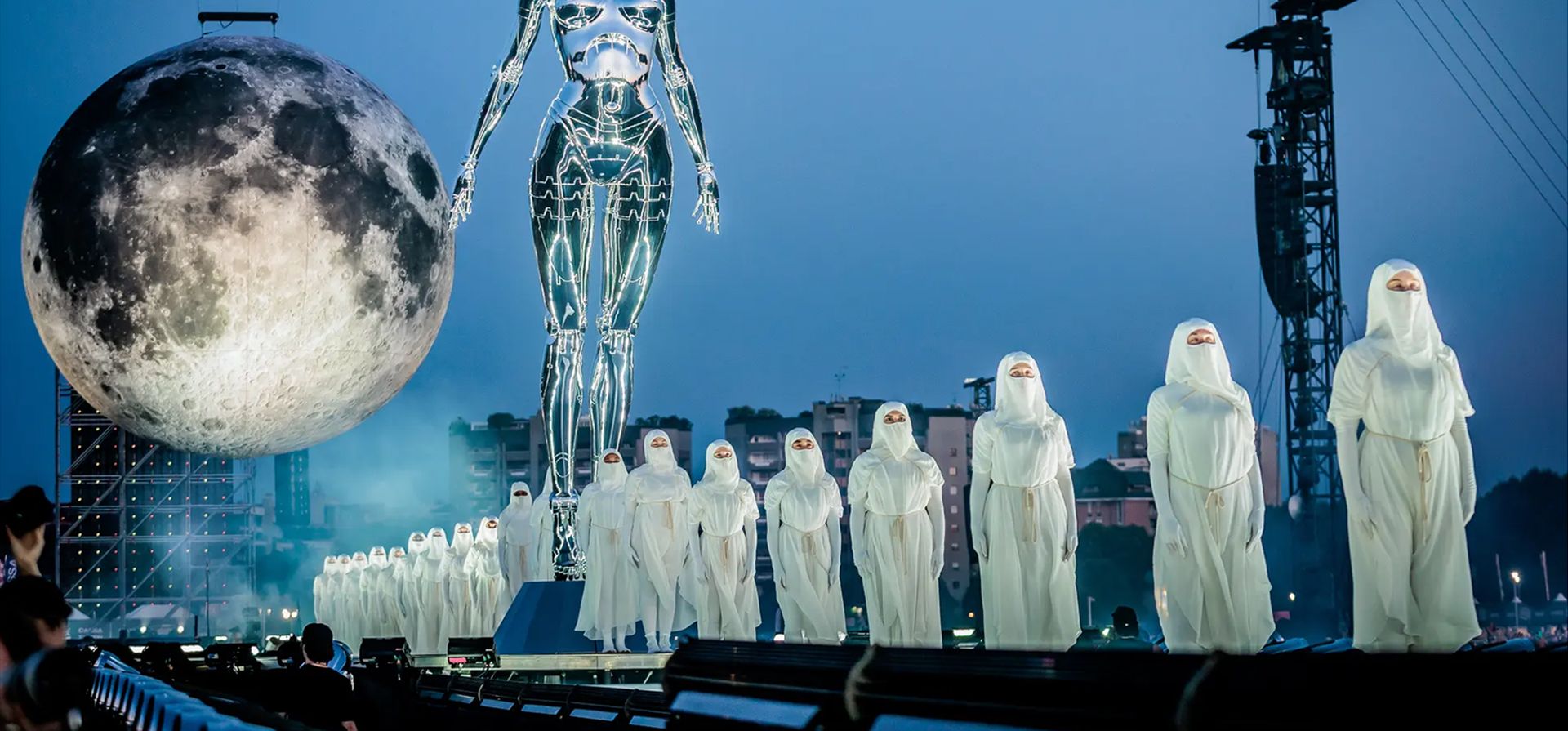 Milán, Italia. Intérpretes en el concierto de "The Weeknd" en Ippodromo SNAI La Maura. Fotografía: Sergione Infuso/Corbis/Getty Images Milán, Italia. Intérpretes en el concierto de "The Weeknd" en Ippodromo SNAI La Maura. Fotografía: Sergione Infuso/Corbis/Getty Images