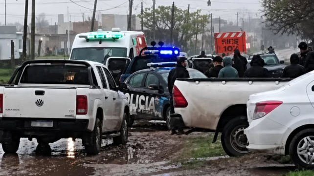 Efectivos policiales y personal de salud de San Justo en barrio Reyes&nbsp;