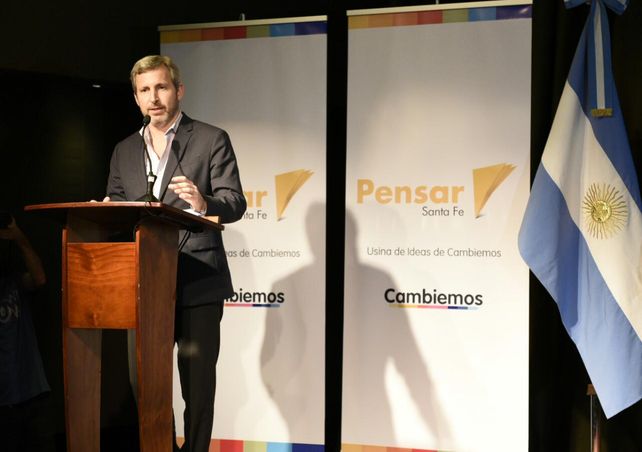 El Ministro del Interior estuvo en Rosario para el relanzamiento de la Fundación Pensar en Rosario.&nbsp;