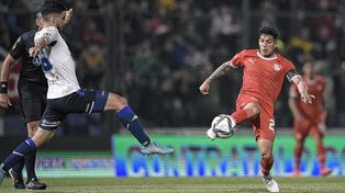 Independiente fue contundente y venció a Vélez.