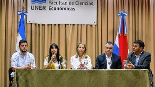 Stratta y Aluani en la capacitación a autoridades comunales