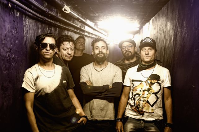 Cielo Razzo. La banda local toca esta noche en el Cultural Güemes.