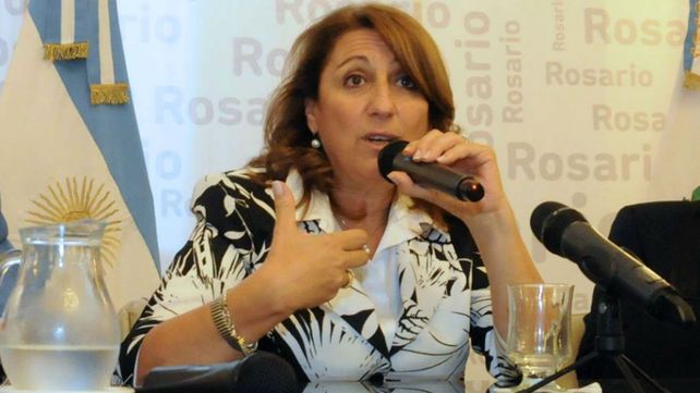 La intendenta Mónica Fein cuestionó el fin del fondo sojero.