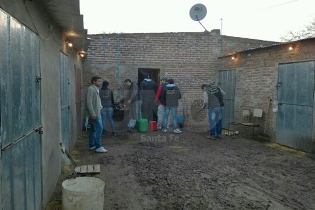 Cinco detenidos y armas de guerra secuestradas en La Vieja Tablada