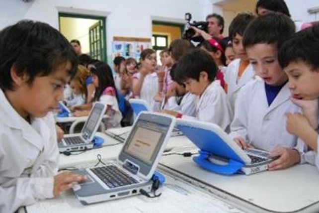 Conectar Igualdades: en Santa Fe  ya se entregaron 58.000 netbook