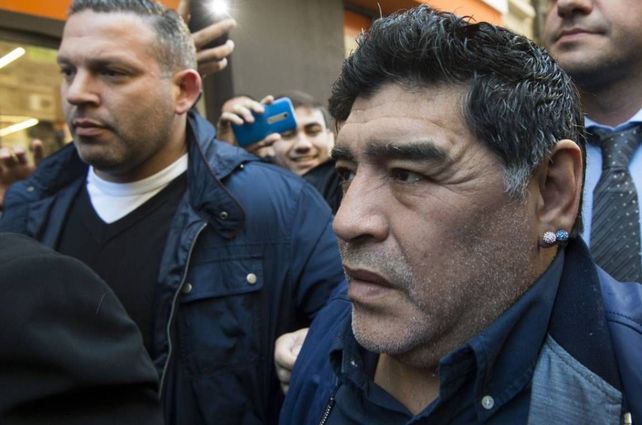 Maradona estalló de bronca y aseguró que Messi es un osito de peluche