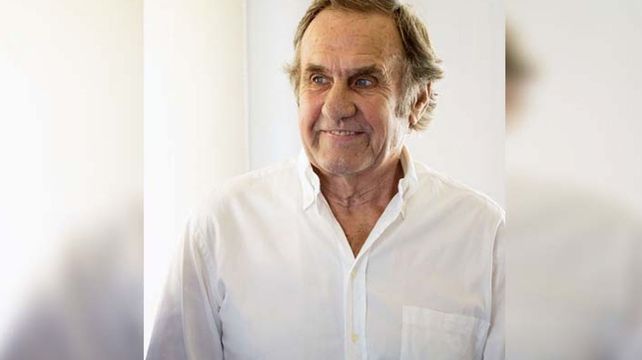 Carlos Reutemann sigue internado en terapia en Rosario