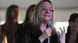Alicia Kirchner llegó a un centro de ayuda en medio de insultos