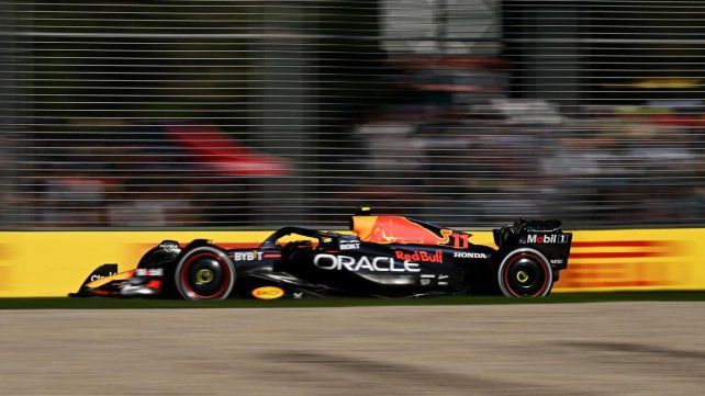 Verstappen se impuso en el GP de Australia con un final caótico