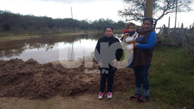 VIDEO: vecinos de Rincón Norte y Arroyo Leyes ven con angustia cómo el río avanza