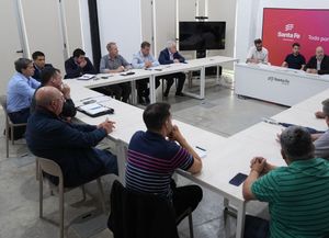El río está en crisis: Provincia se reunió con frigoríficos por la suspensión de la exportación de pescado