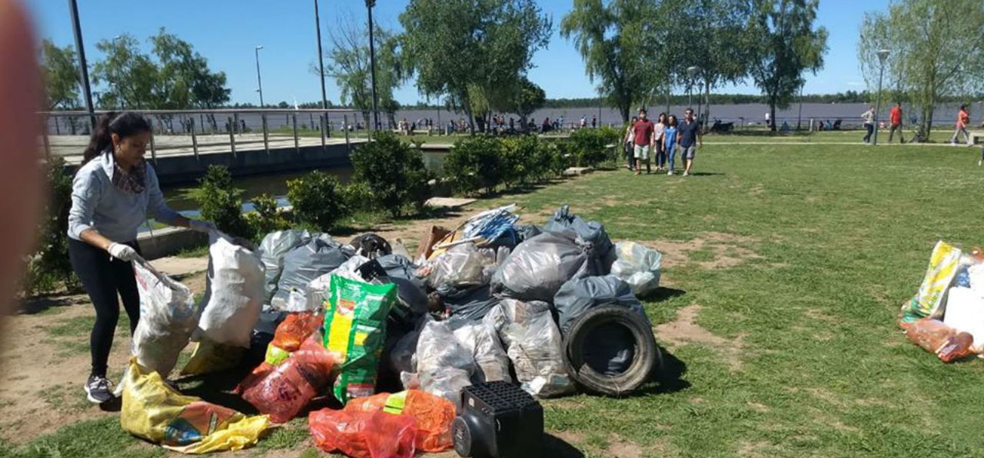 Con qué residuos contaminan los rosarinos el río Paraná