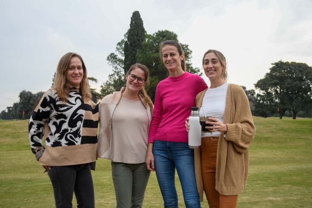 Florencia y Maria Alejandra Volpatti y María Victoria y Paula Lombardo.  