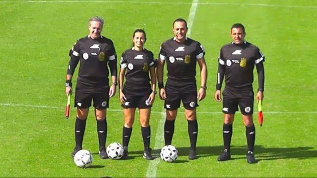 El equipo de Scaloni fue dirigido por un árbitro internacional en el clásico de Pujato