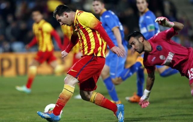 Messi marcó dos goles y Barcelona avanza en la Copa del Rey