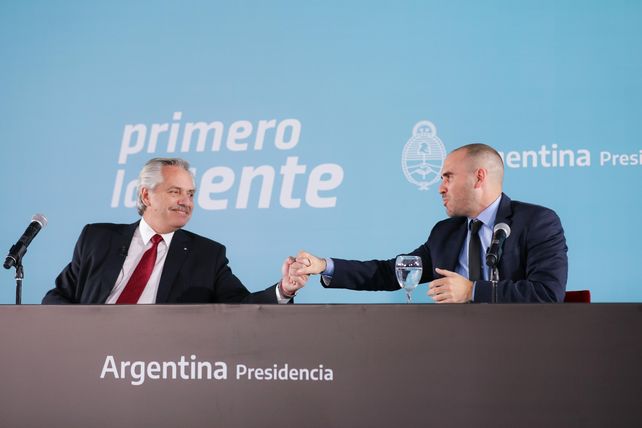 El presidente de la Nación, Alberto Fernández y el ex ministro de economía, Martín Guzmán. 