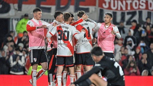 River Plate y Lanús empataron 2-2 en el Monumental en un partidazo.