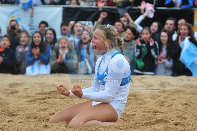 En la Costanera santafesina, la Selección Femenina de Beach Vóley clasificó a Londres