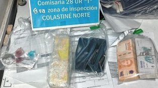 Drogas halladas en el control policial.