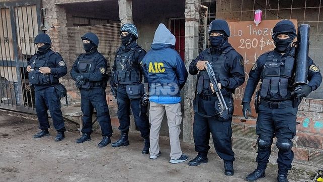 Detuvieron a dos violentos por los tiroteos y amenazas en los barrios del noroeste capitalino