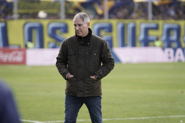 Ariel Holan hizo un análisis del partido y también habló del mercado de pases de Central.