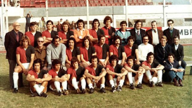 El plantel que se coronó campeón en 1974 e hizo historia.