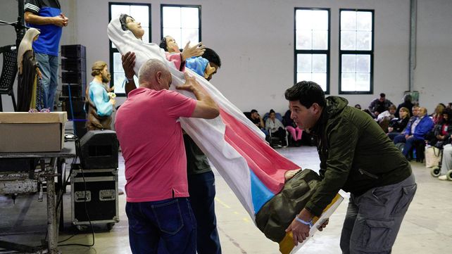 Leda Bergonzi vuelve este martes con sus reuniones espirituales al predio de la ex Rural