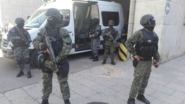 Llegaron a tribunales los acusados del crimen del Pájaro Cantero con una custodia extrema