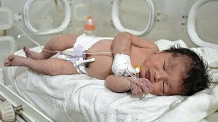 La beba se enucentra en buen estado de salud general