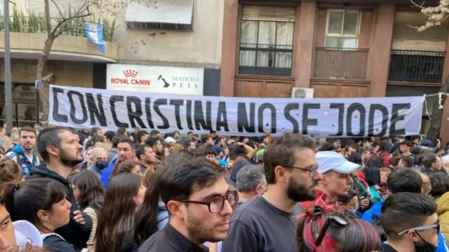 Los gobiernos nacional y porteño acordaron límites a las marchas en la casa de Cristina