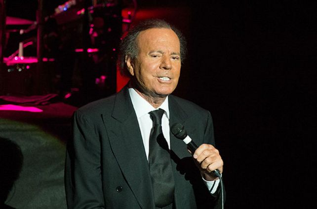 El cantante vendió sus propiedades en Miami.