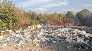Videos: Alertan que la Comuna de Pueblo Brugo contamina con un basural