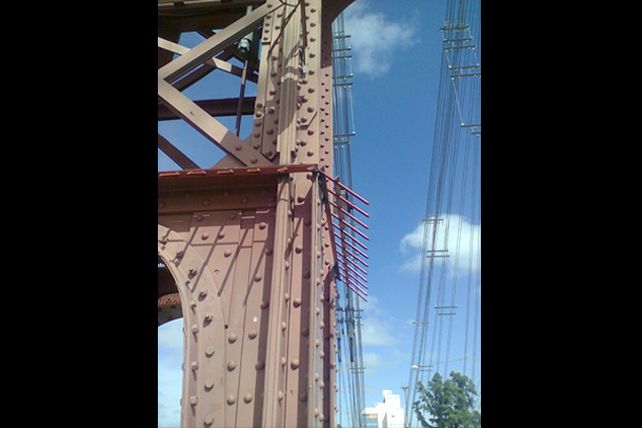Colocan elementos de seguridad para que no se pueda acceder a las torres del Colgante