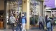 A días del inicio del invierno, los locales de indumentaria ya lanzaron liquidaciones