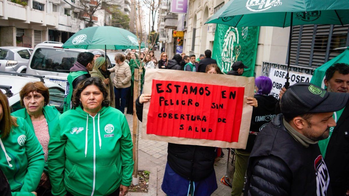 El gobierno nacional disolvió la obra social de las Fuerzas Armadas: qué sucederá en Rosario
