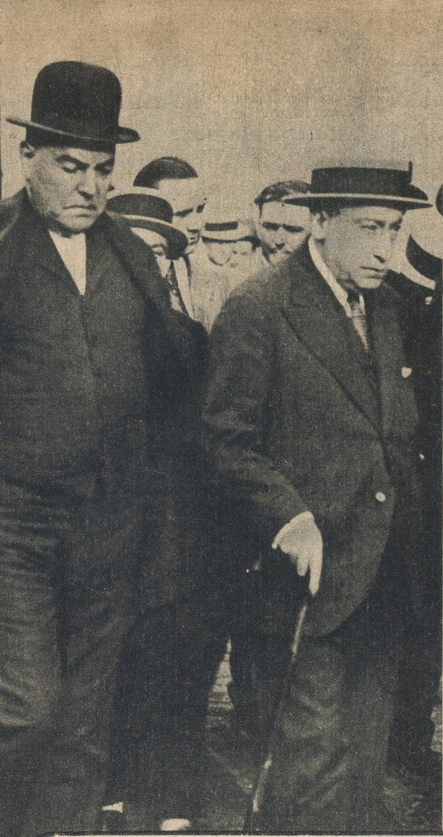 Hipólito Yrigoyen junto a Elpidio González