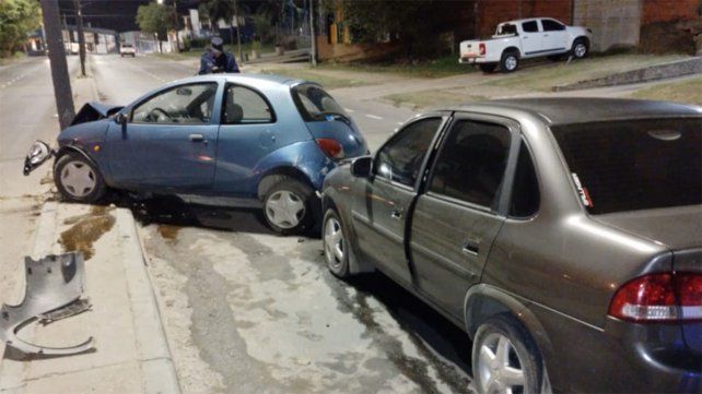 El fuerte choque se registró en calle Almafuerte y Mihura