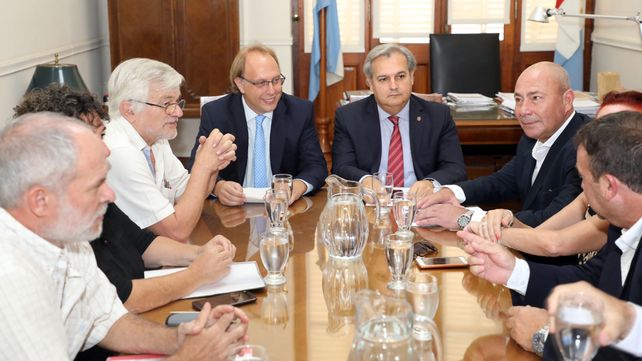 ATE y UPCN tampoco llegaron a un acuerdo, pero valoraron la nueva propuesta