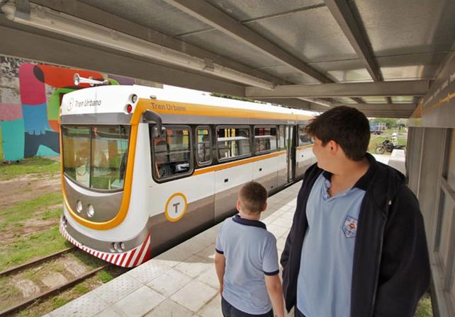 El Tren Urbano comenzó a funcionar a modo de prueba