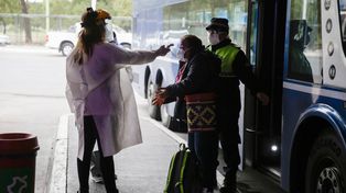 Coronavirus: por lo menos 500 santafesinos siguen varados fuera del país y de la provincia