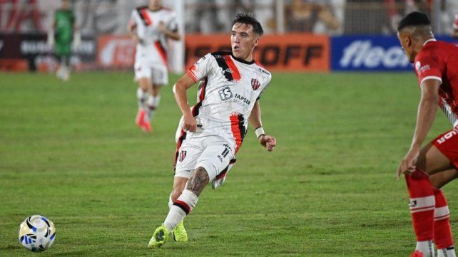 Patronato iguala en su estadio.