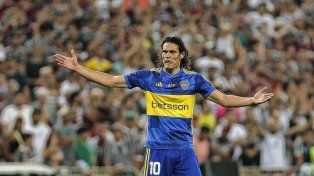 Siguen los problemas: se lesionó Edinson Cavani y no viaja a Ecuador.